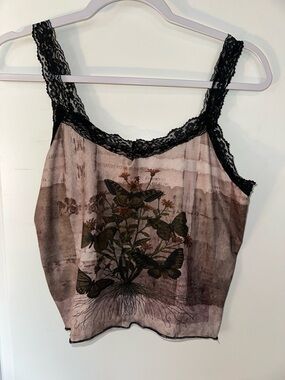 Romwe Butterfly Lace-Trim Cropped Cami Top in Taupe & Black Large Junior Girls